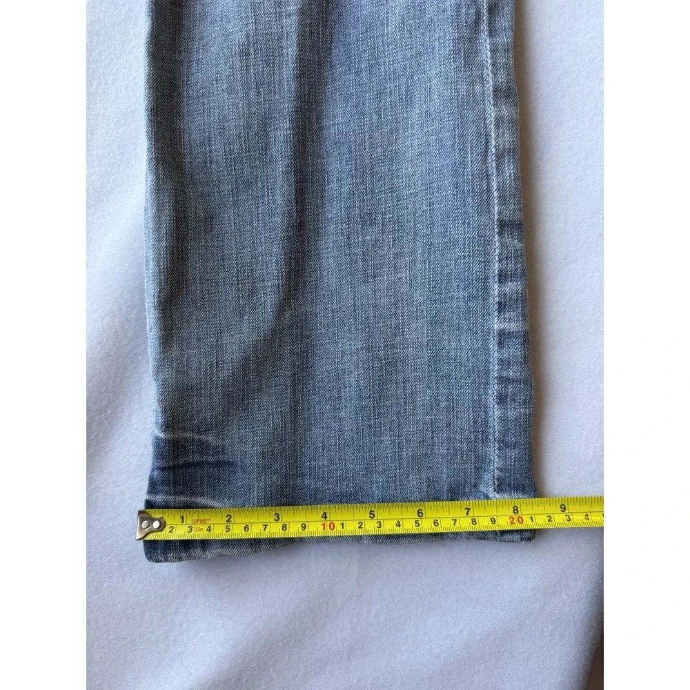 BKE Tyler Straight Jeans 31R Light Wash Distressed Y2K Buckle Denim 32x30